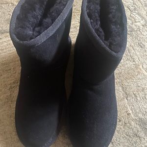 Navy Minnetonka boots